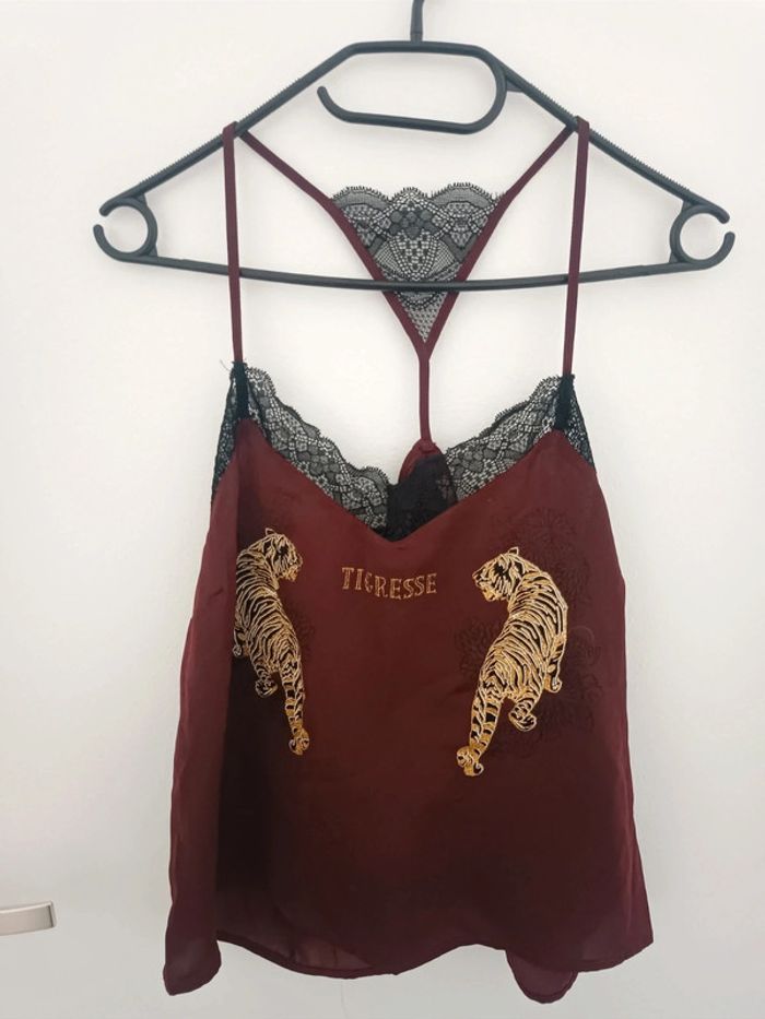 Nuisette bordeaux "tigresse" et dentelle noire Undiz Taille S En très bon état