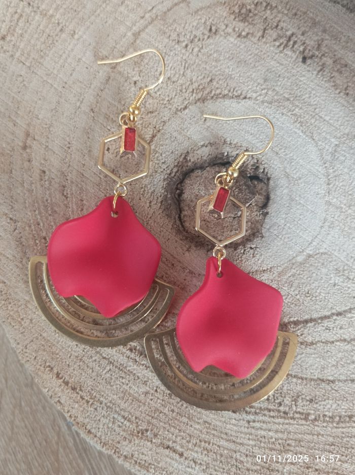 🌺 Boucle d'oreille doré et Rouge - photo numéro 3