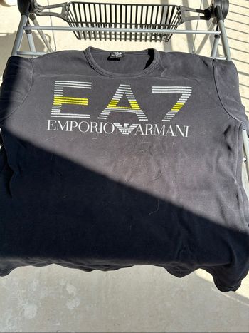 Pull armani