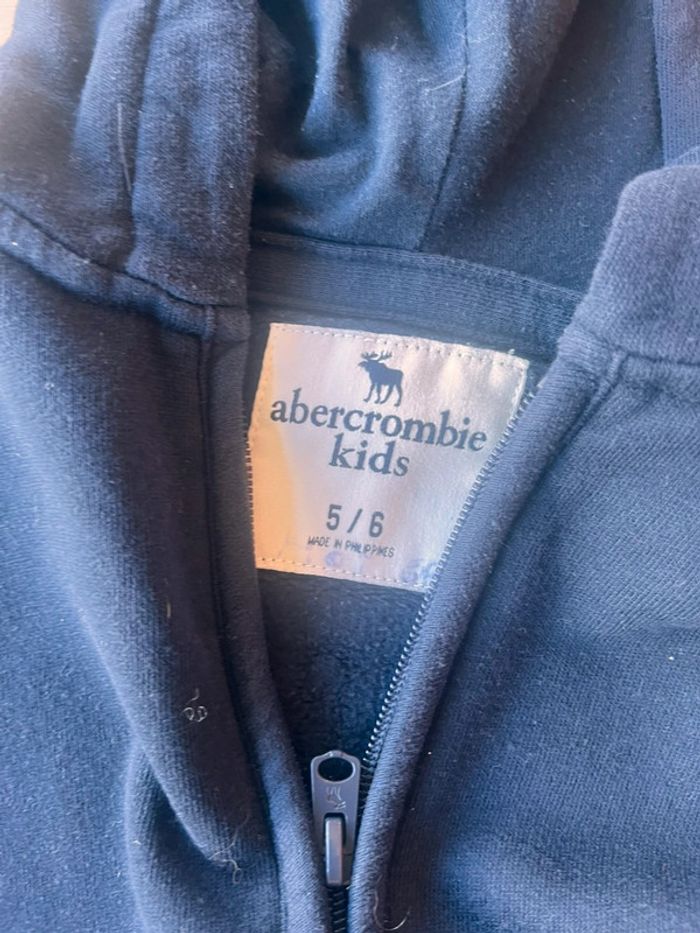 Lot vêtement rentrée 6 ans - photo numéro 4