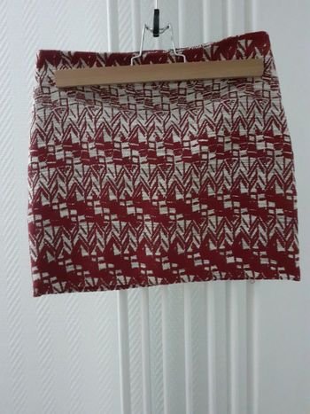 Jupe Cache-cache rouge/blanche taille 34