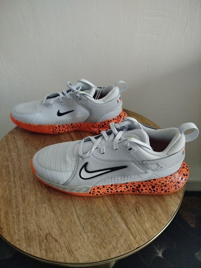 Baskets Nike T 39 - photo numéro 2