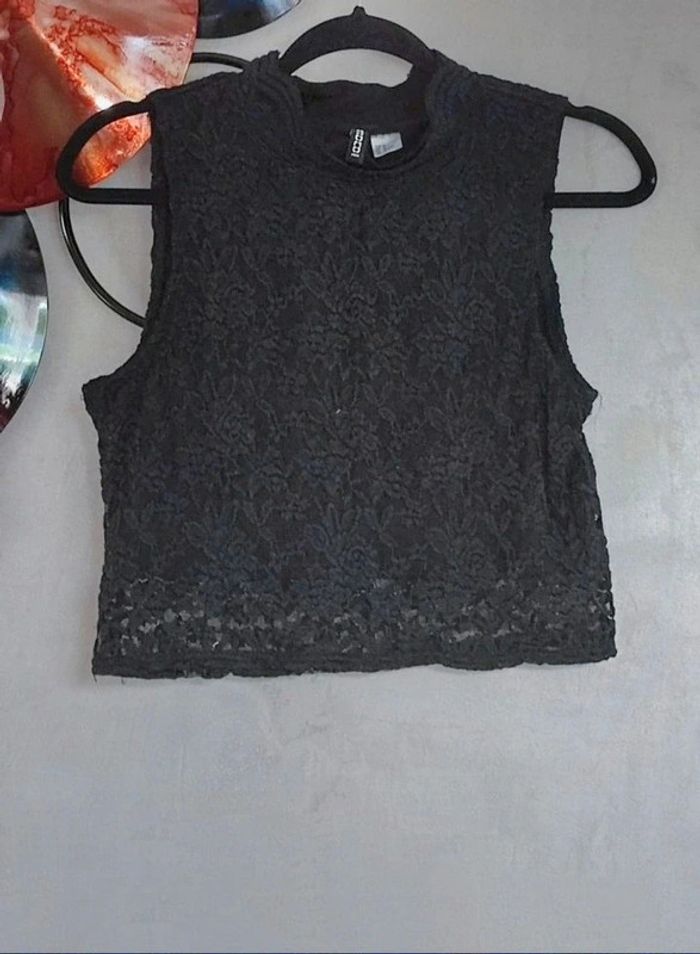 Crop top dentelle noire H&M