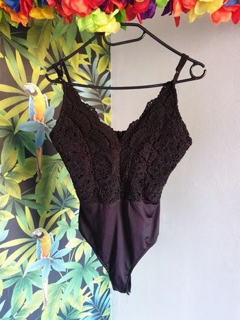 Body dentelle