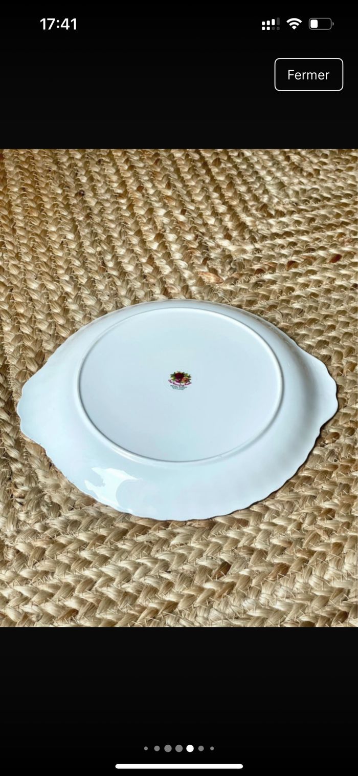 Plat rond en porcelaine Royal Albert - photo numéro 5
