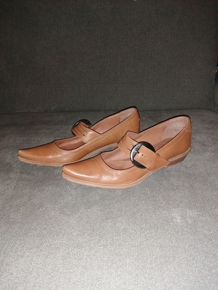 Chaussure femme 37 - photo numéro 2