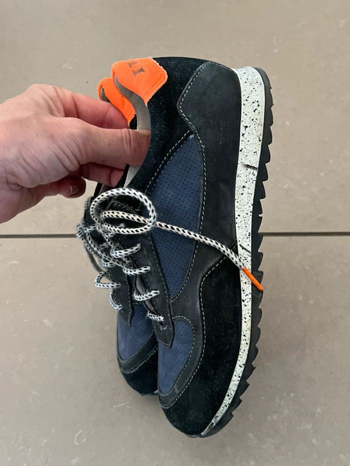 Baskets marine et noire Ikks garçon 32