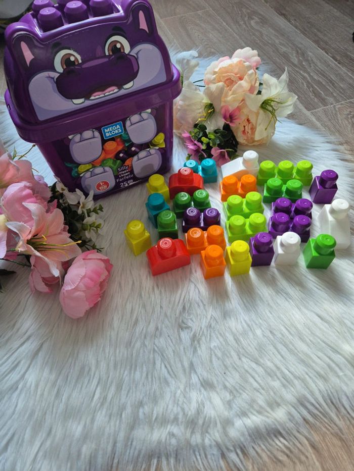 Boîte lego 25p hippo