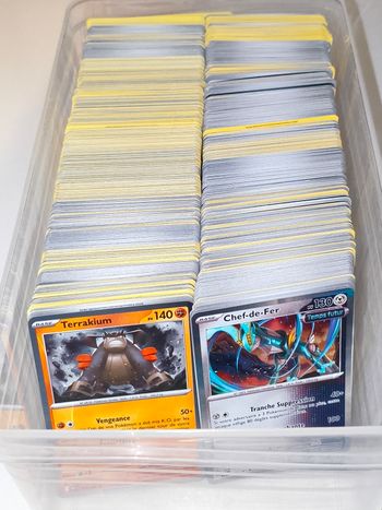 100 cartes Pokémon françaises