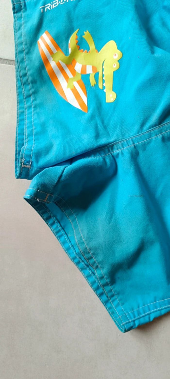 Lot t shirt UV + short bleu crocodile tribord Decathlon - photo numéro 2