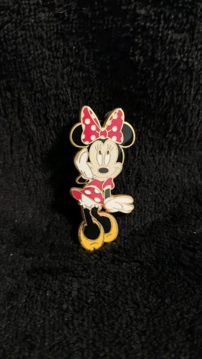 Lot pin's Disney Mickey et compagnie - photo numéro 4
