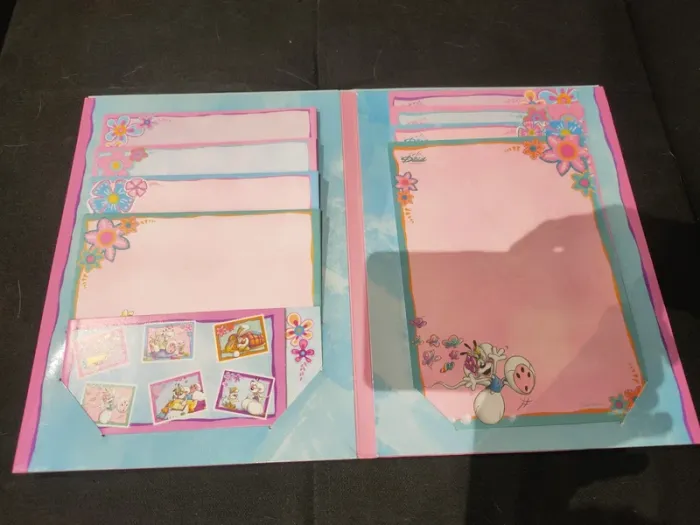 Lot de 3 pochettes Diddl avec papiers a lettre et timbres. - photo numéro 2
