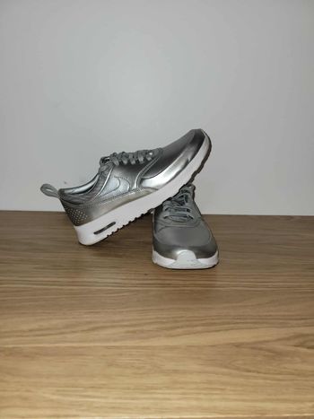✨ Nike Air Max argentées – Taille 39 (US 8 / UK 5.5