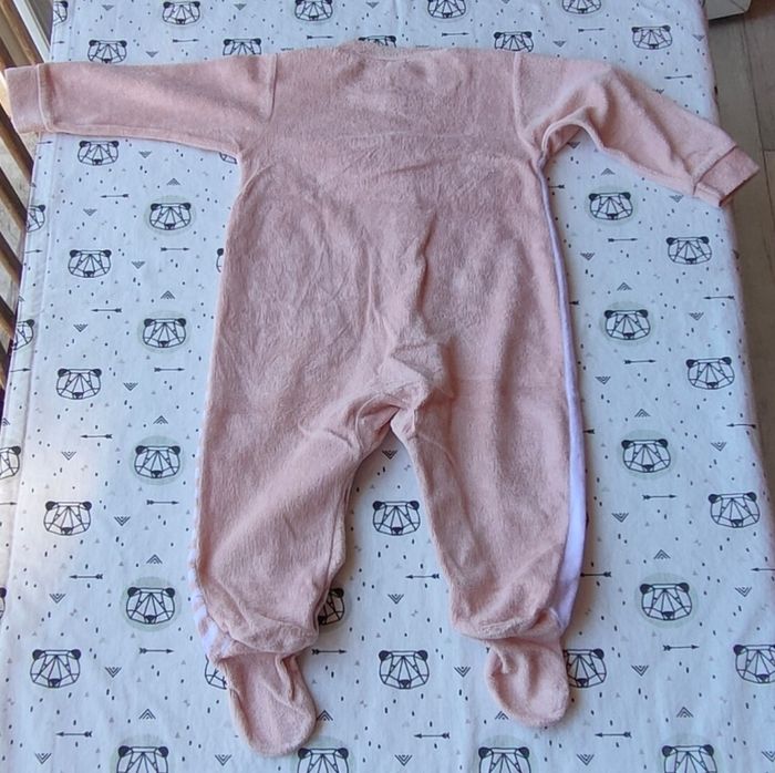 Pyjama en velours taille 9 mois - photo numéro 3