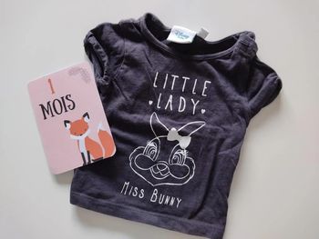 Tee shirt taille 1 mois
