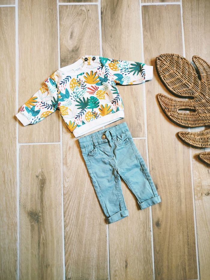 🌴Tape à l'oeil - Ensemble Pantalon toile kaki et sweat motifs feuilles tropicales - Taille 3 mois - photo numéro 2