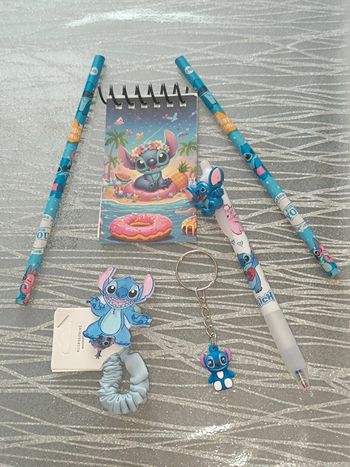 Lot 100% Stitch 🩵💙