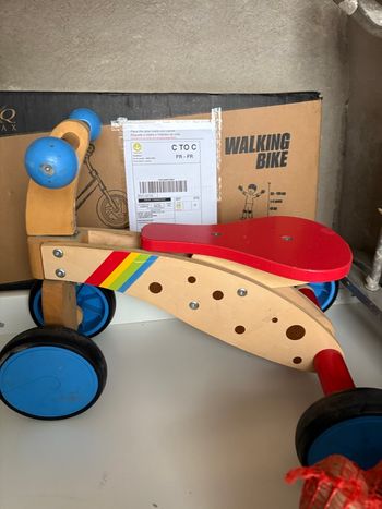 Vélo en bois