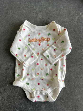 Body Baby Gap 3-6 mois