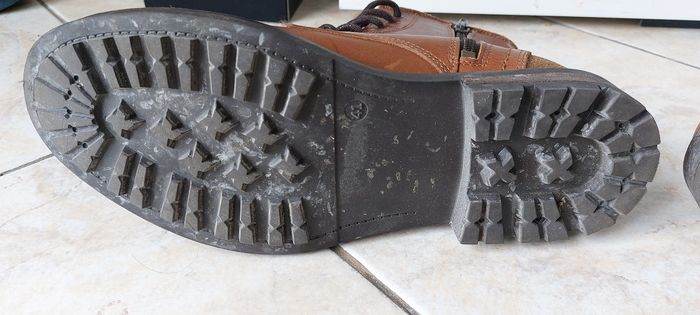 Paire de bottines en cuir  pour homme - photo numéro 3