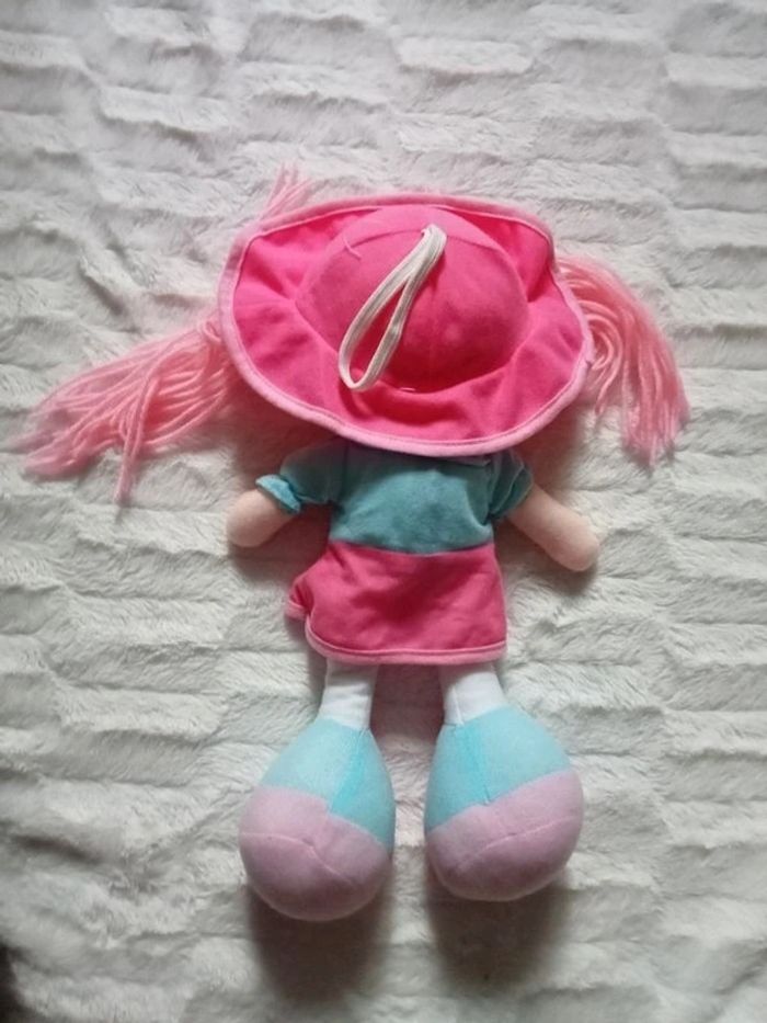 Poupée en peluche sonore - photo numéro 3