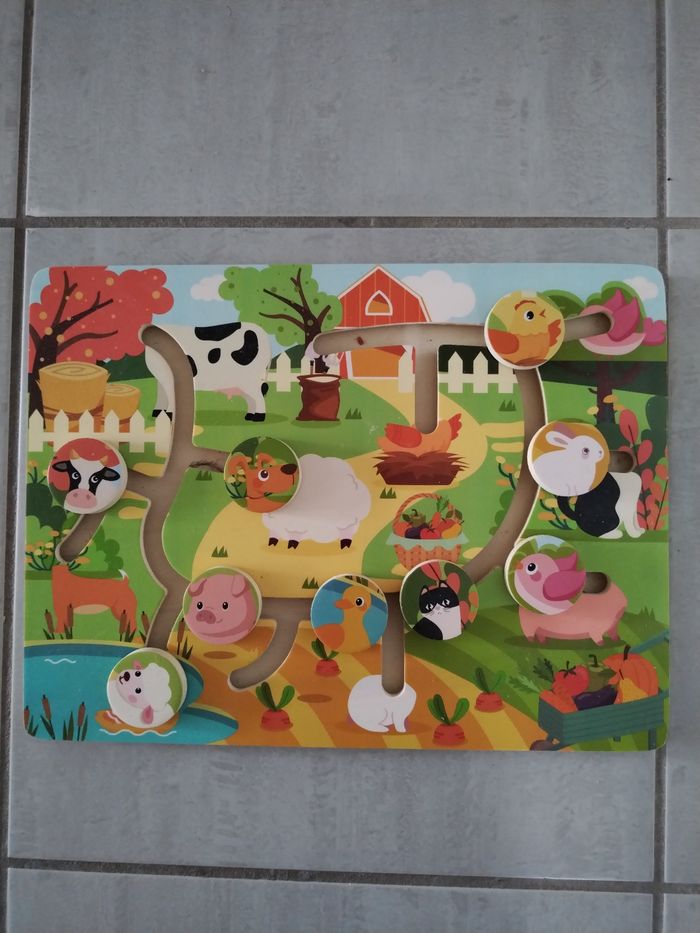 Puzzle en bois utilisé une fois comme neuf - photo numéro 3