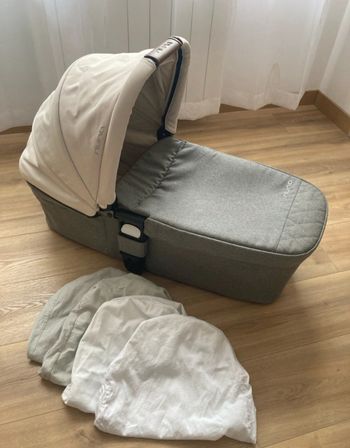 Nacelle Nuna Mixx Next + 4 draps housse