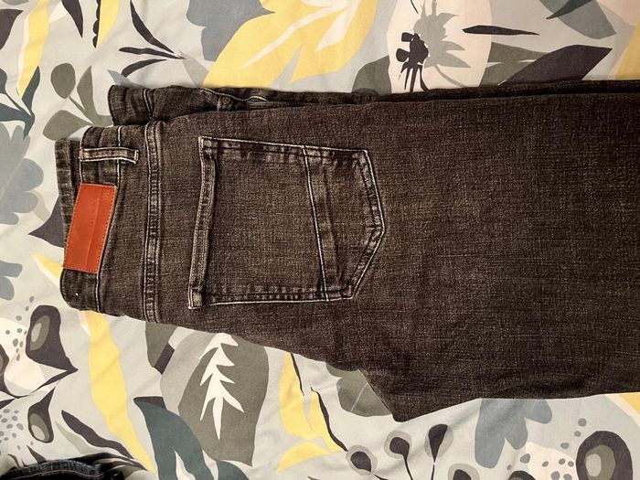 Vends jeans homme - photo numéro 6