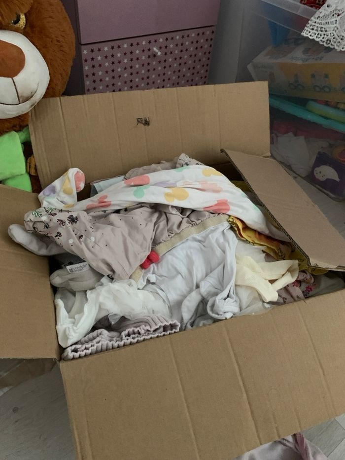Vêtement bébé fille divers lot - photo numéro 2