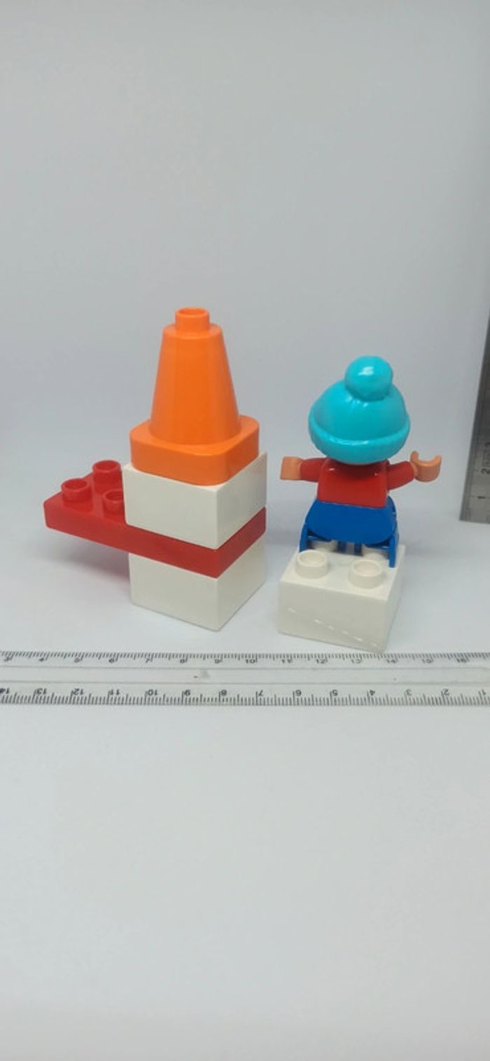 Bonhomme de neige avec enfant lego duplo - photo numéro 2