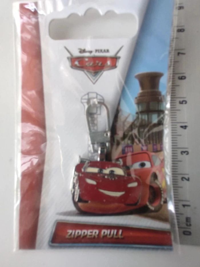 Tirette de fermeture éclair Cars neuf - photo numéro 3