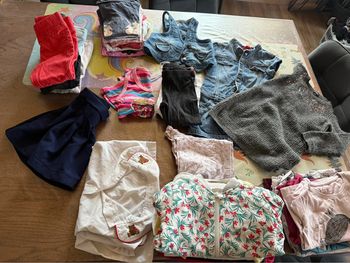 Lot vêtements fille 4 ans