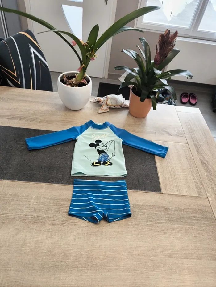 Ensemble anti UV de piscine garçon 12 mois Disney Mickey