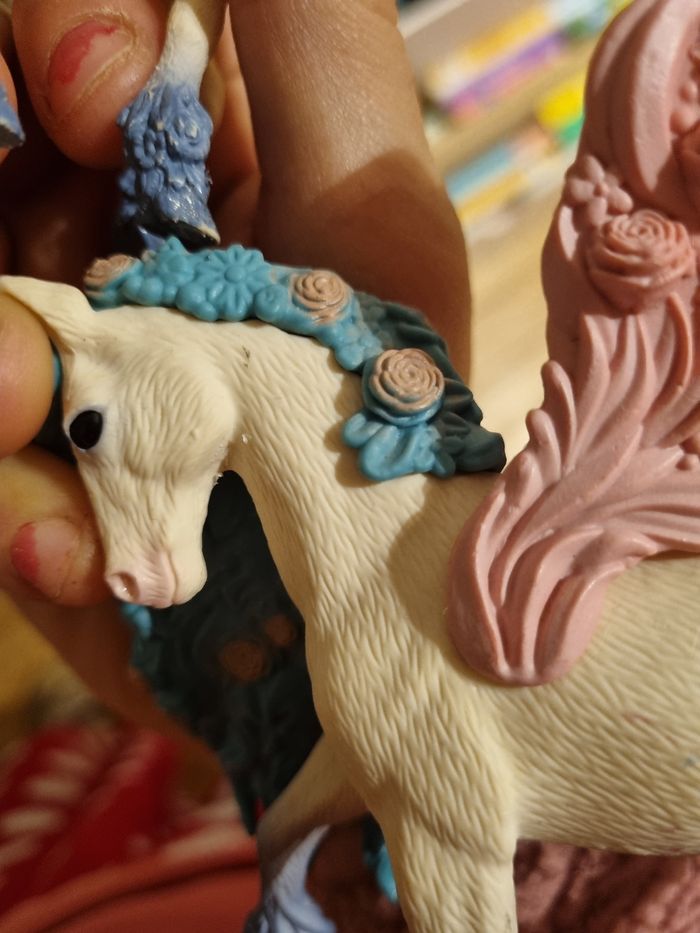 Licorne aux fleurs et son poulain - photo numéro 8