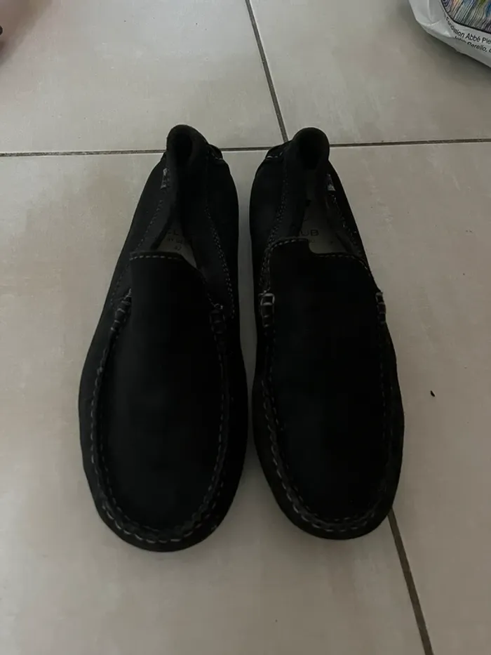 Mocassin en cuir (nubuck) noir grisé pointure 42 - photo numéro 2