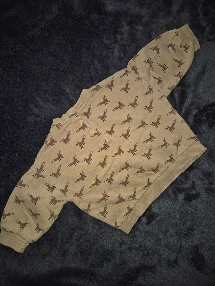 Pull motif renards - 18 mois - Kiabi - Très bon état - photo numéro 2