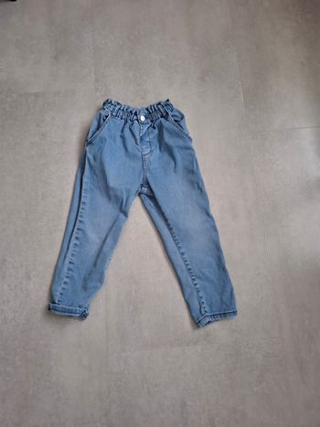 Jean zara 3/4 ans