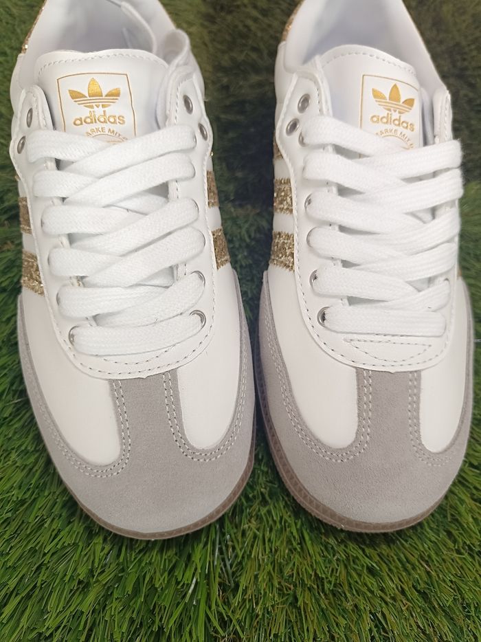 Adidas Samba blanches et dorées taille 39 1/3 - photo numéro 4