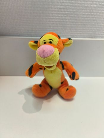 Peluche Tigrou Winnie l'ourson Disney