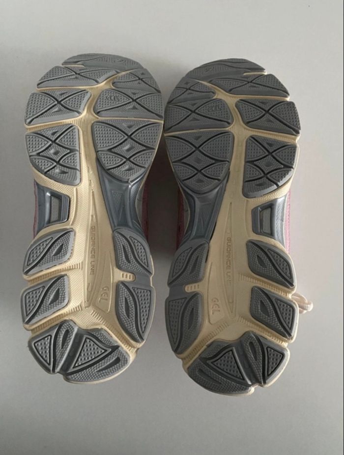 ASICS Gel rose & blanche – Taille 44 – Neuve sans étiquette - photo numéro 5