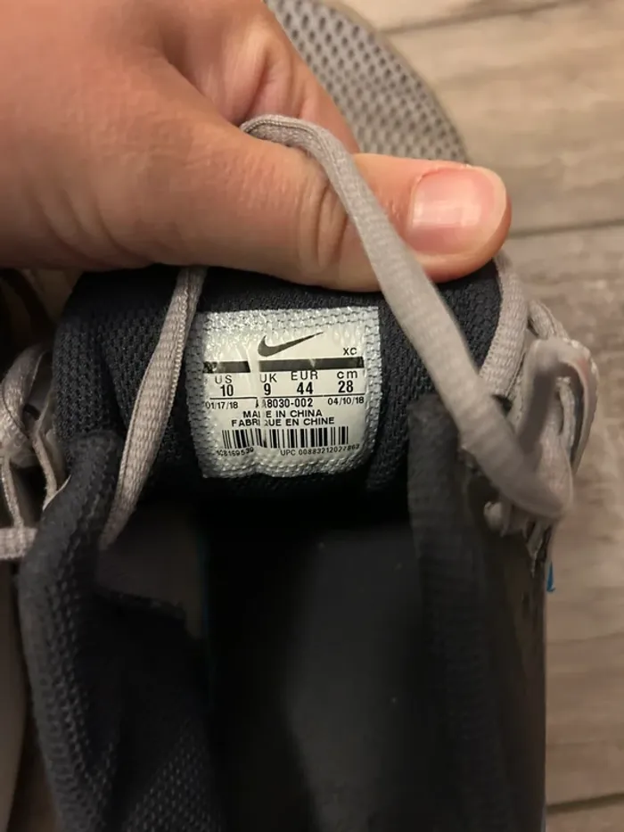 Chaussures de tennis - photo numéro 4