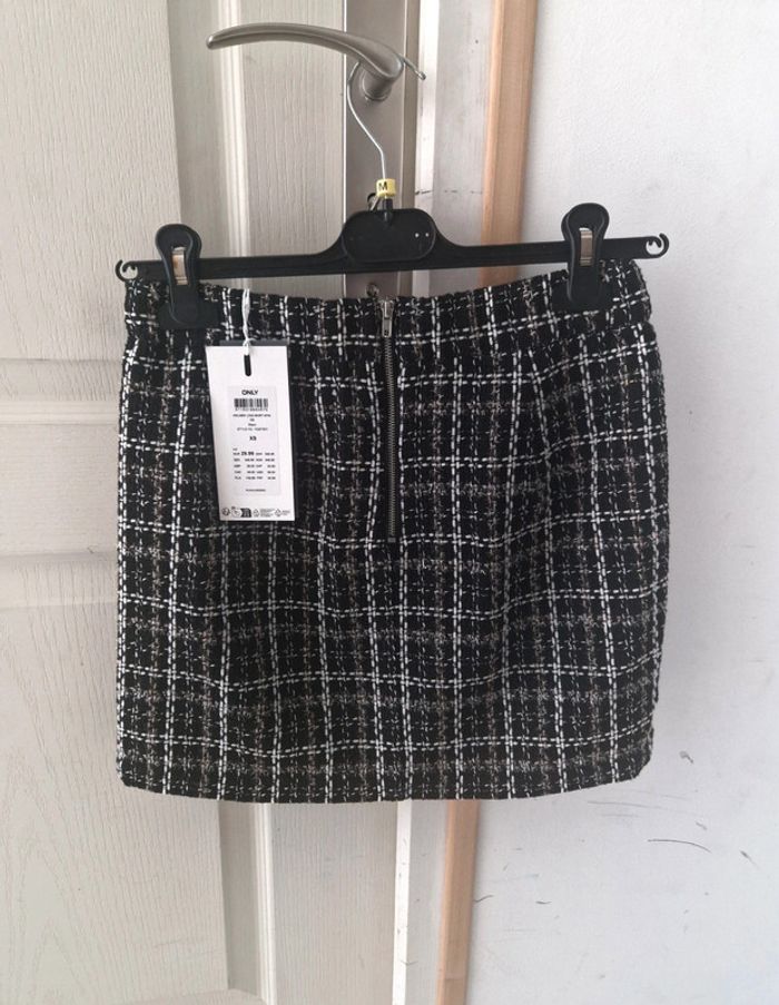 Jupe Only taille XS neuve avec étiquette - photo numéro 2