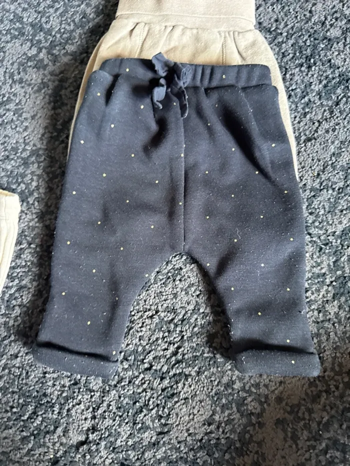 Lot de pantalon / legging bébé fille ou garçon 0/1 mois - photo numéro 3