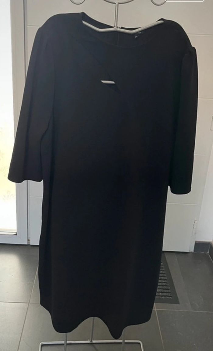 Robe noir Ms Mode T50