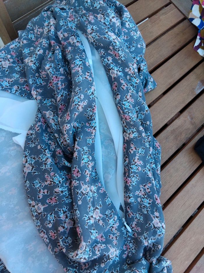 Tres belle Robe Caroll t42  100%viscose - photo numéro 13