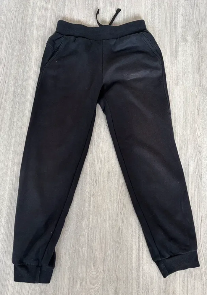 Lot de joggings taille 10 ans - photo numéro 4