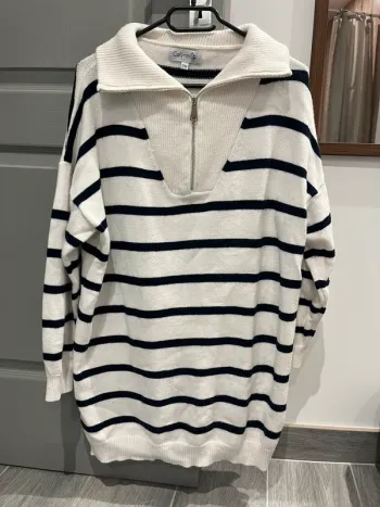 Pull long rayé