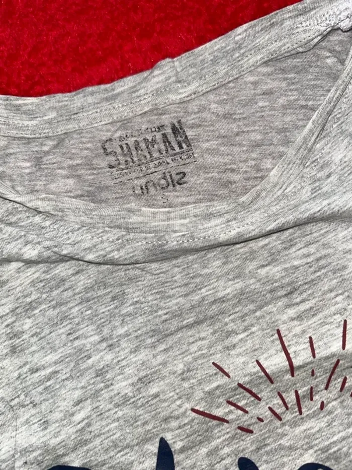 T shirt gris - photo numéro 2