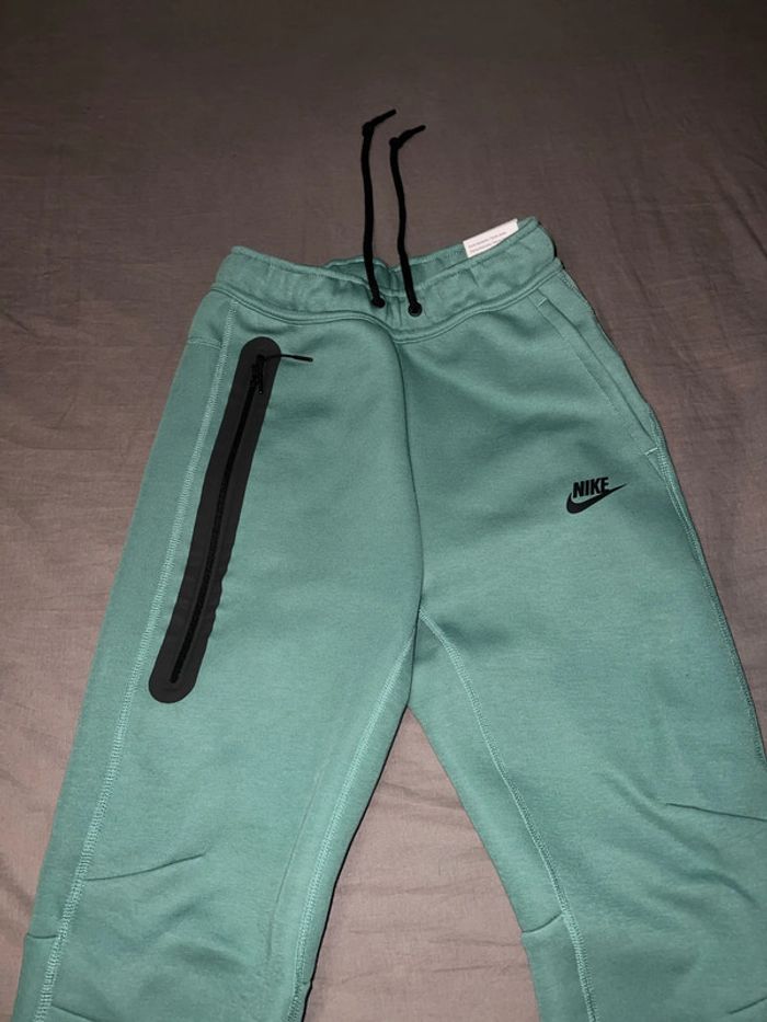 Jogging Nike taille XS unisex - photo numéro 2