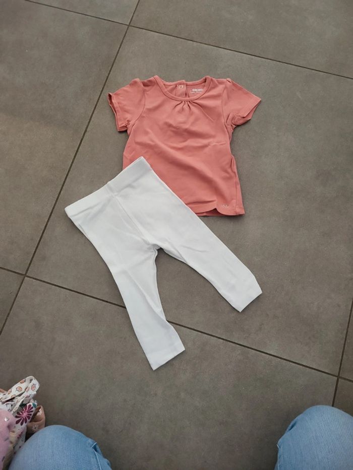 Tee shirt et leeging 9 mois